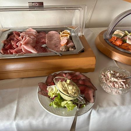Hotel Berg 단넨펠스 외부 사진