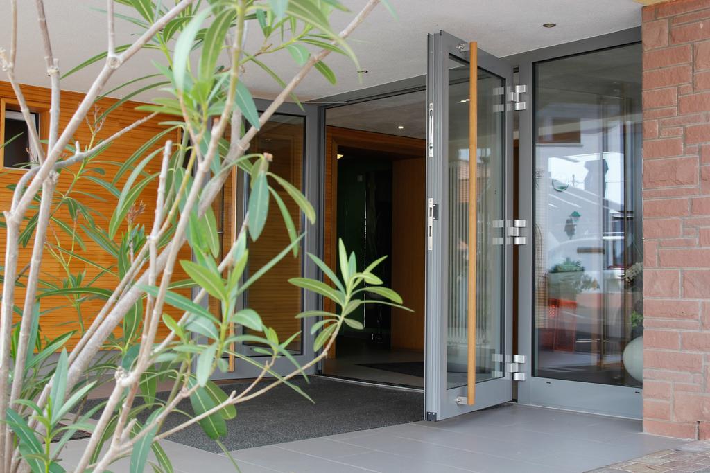 Hotel Berg 단넨펠스 외부 사진